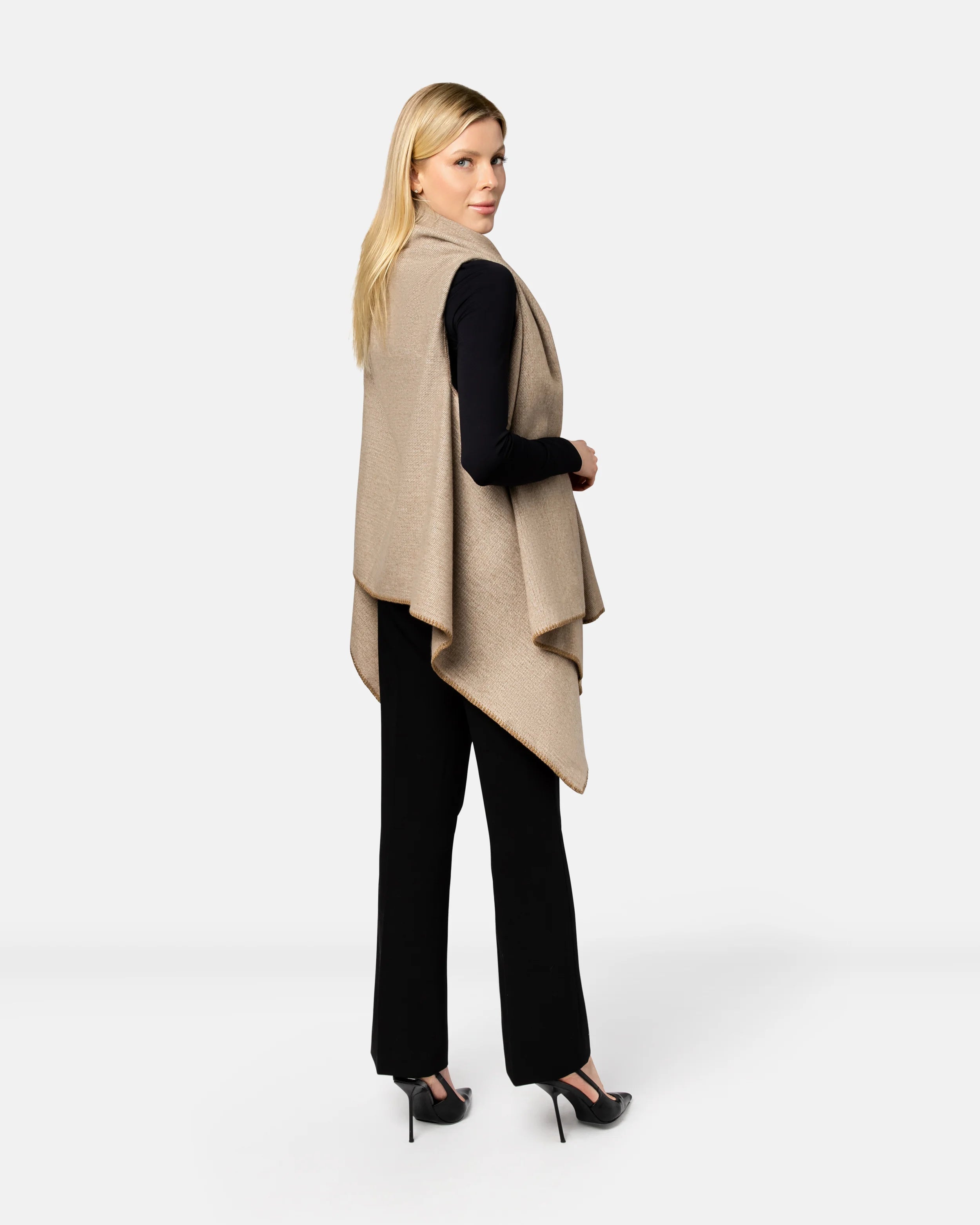 Beige Cape - Malgven™